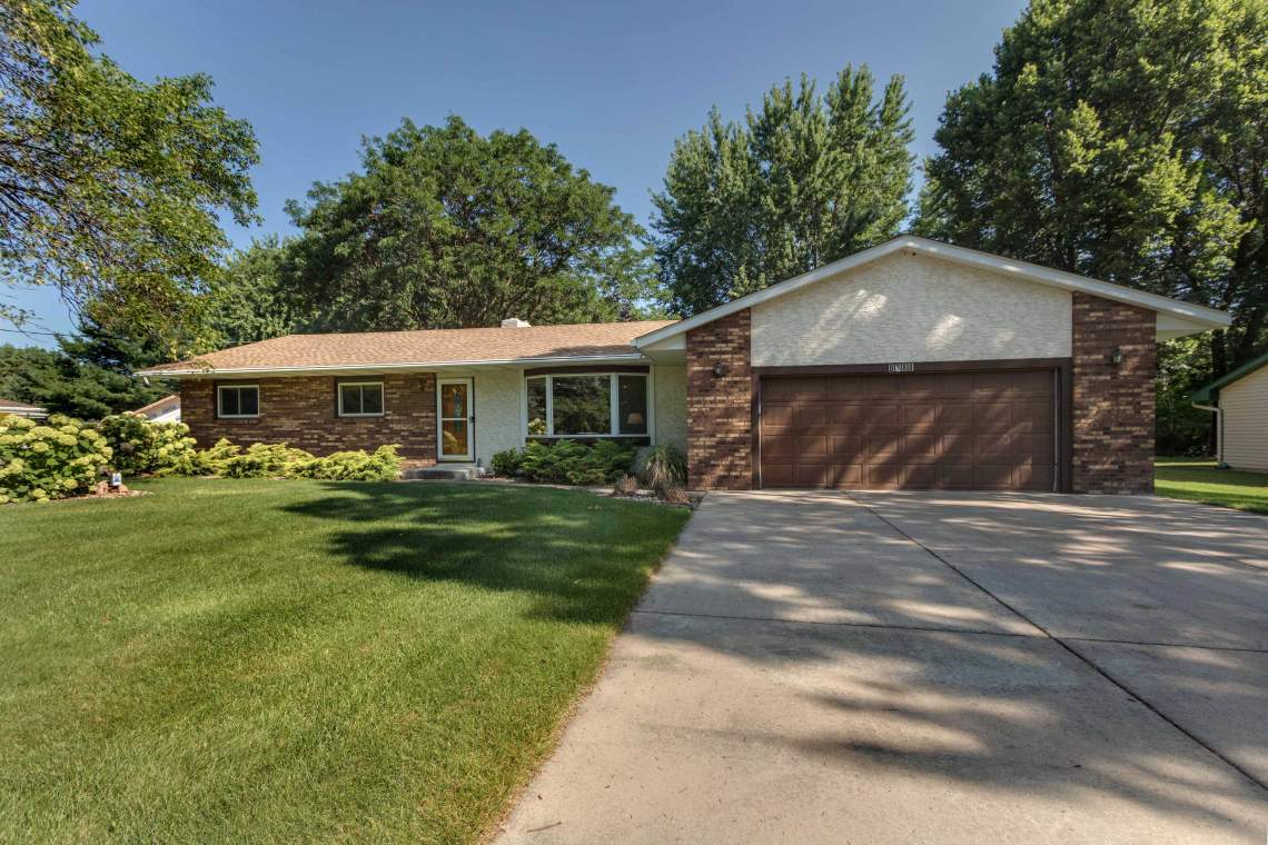 8388 113th Street S Cottage Grove Mn 55016 Coldwell Banker